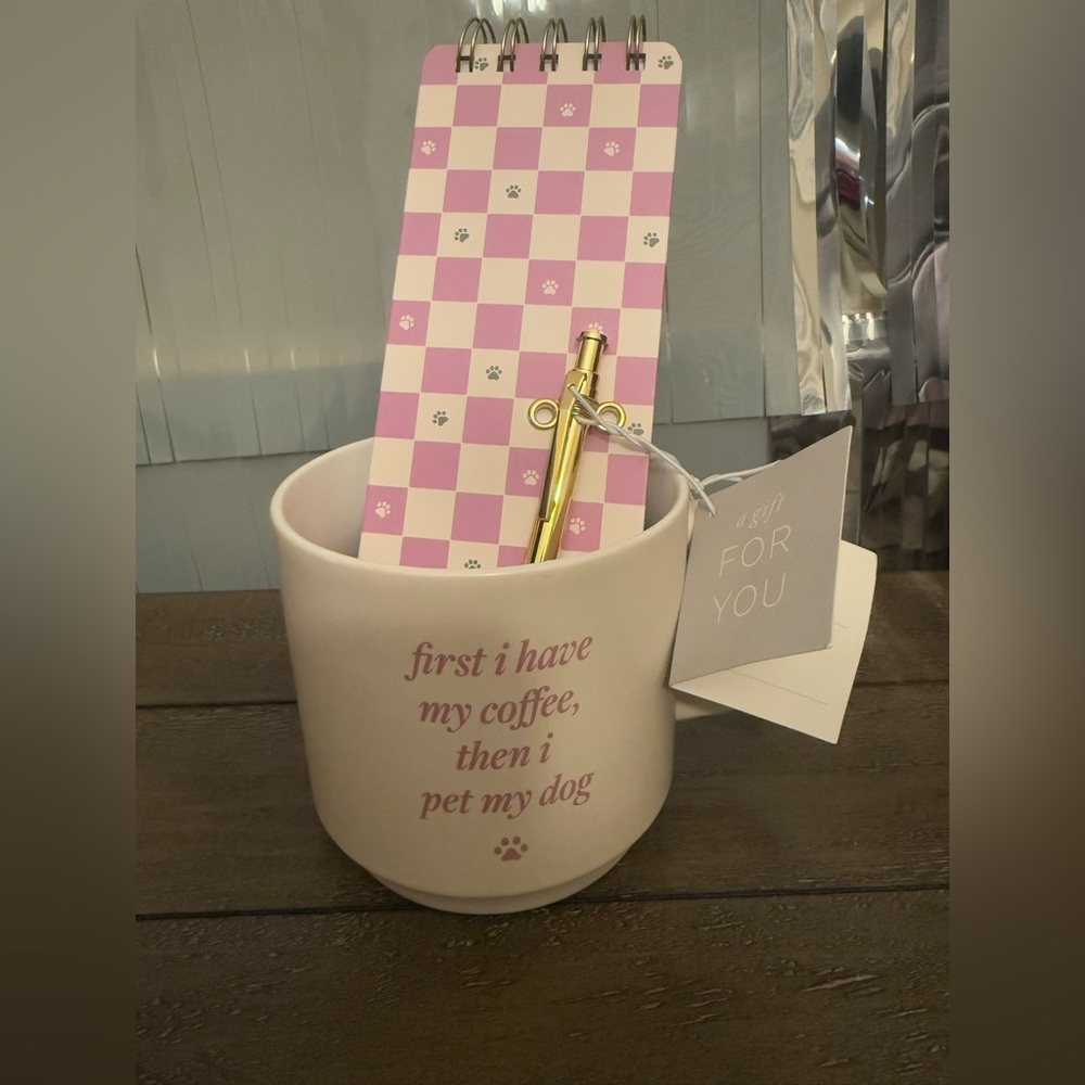 Fringe Coffee Mug for Dog lovers Purple & White with Notebook & Pen Gift Set New